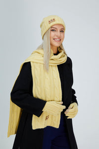 Cable-Knit Cashmere Gift Set231303343407346