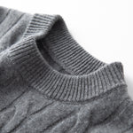 Lade das Bild in den Galerie-Viewer, Rich Cable-Knit Cashmere Sweater
