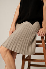Lade das Bild in den Galerie-Viewer, Gorgeous Tencel Skirt
