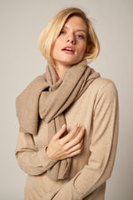 Load image into Gallery viewer, Classic Sharp Print Cashmere Scarf
