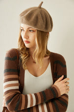 Load image into Gallery viewer, Cashmere Rib Trim Beret Hat
