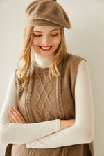 Load image into Gallery viewer, Cashmere Rib Trim Beret Hat
