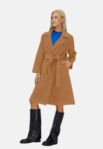 Lade das Bild in den Galerie-Viewer, Black Handmade Wool Coat
