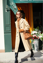 Lade das Bild in den Galerie-Viewer, Grand Double-Breasted Wool Coat
