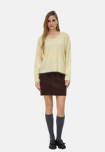 Lade das Bild in den Galerie-Viewer, Brushed Silk Cashmere V - Neck Sweater
