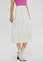 Load image into Gallery viewer, Women&#39;s Merino Gradient Pleated Skirt
