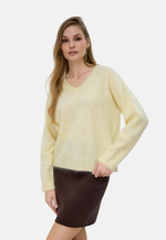 Lade das Bild in den Galerie-Viewer, Brushed Silk Cashmere V - Neck Sweater
