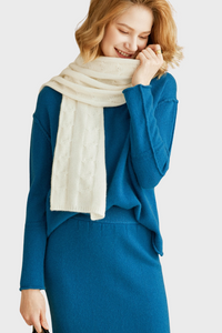 Solid Cable-Knit Cashmere Scarf535914603364594