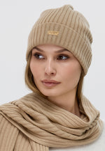 Load image into Gallery viewer, Flat-Ribbed Knit Merino Wool Hat
