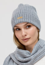 Load image into Gallery viewer, Flat-Ribbed Knit Merino Wool Hat
