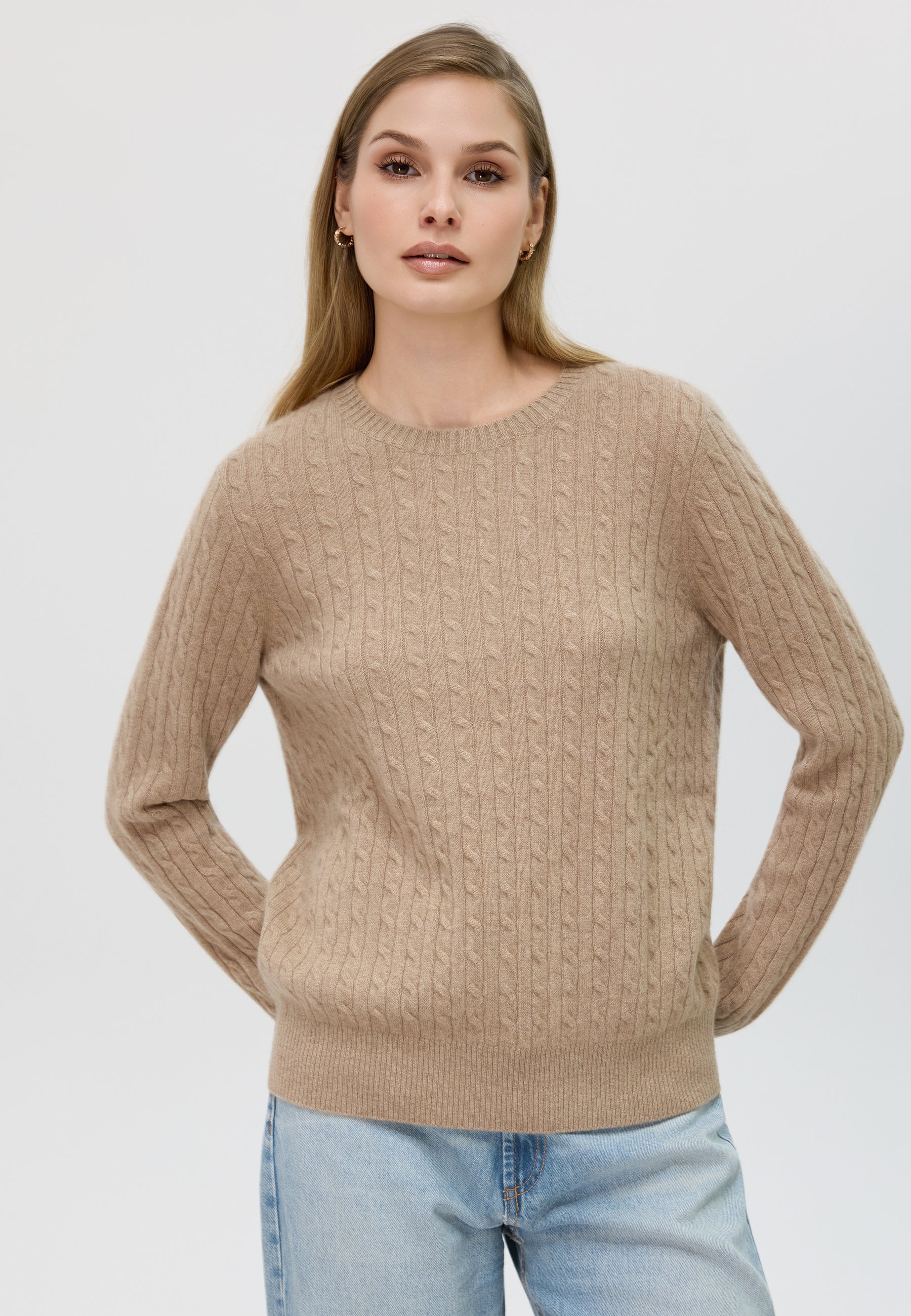 Cable-knit Crew Neck Cashmere Sweater