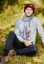 Lade das Bild in den Galerie-Viewer, Cuffed Ribbed Cashmere Beanie
