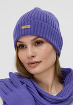 Load image into Gallery viewer, Flat-Ribbed Knit Merino Wool Hat

