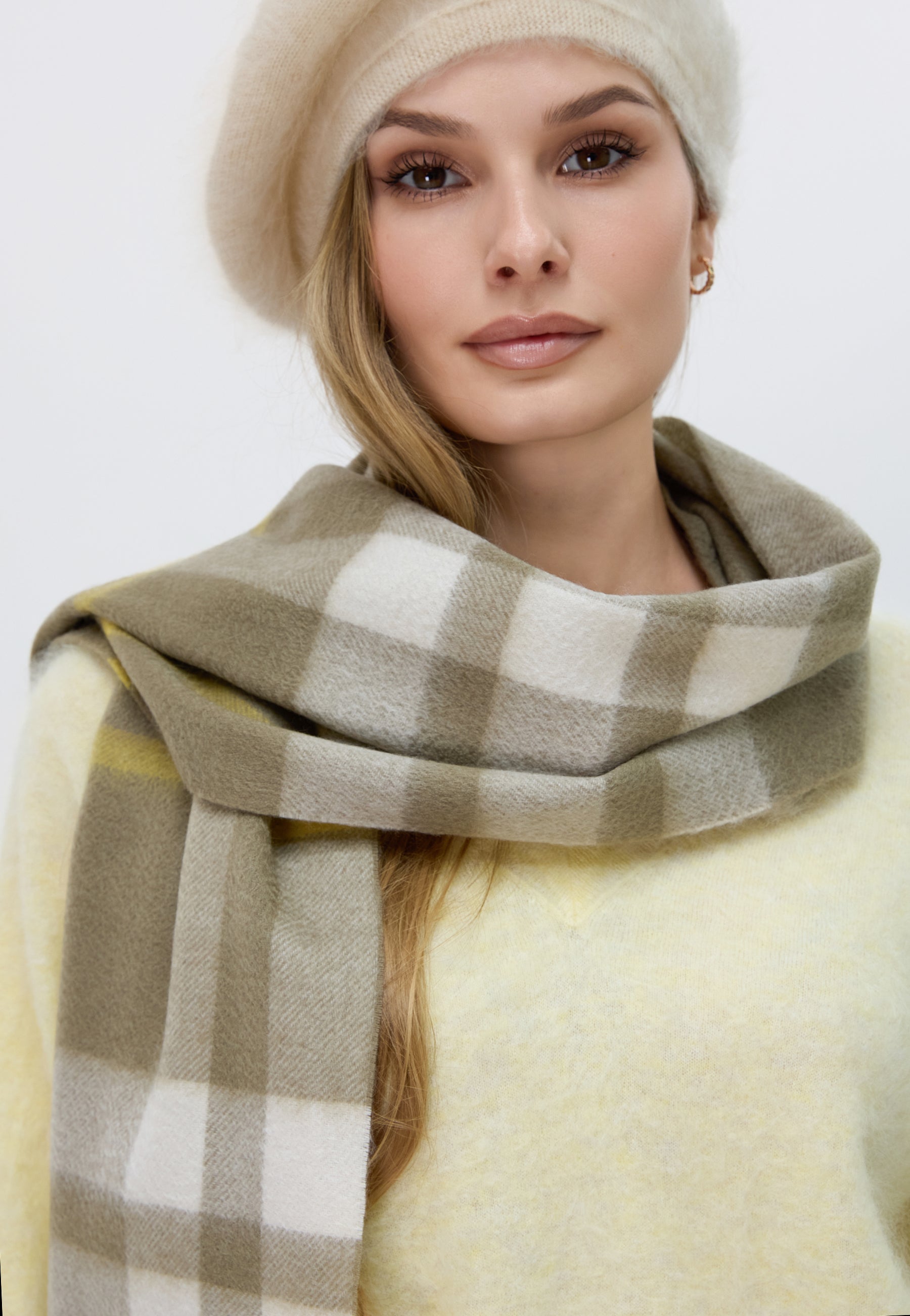 Checker Cashmere Plaid Scarf