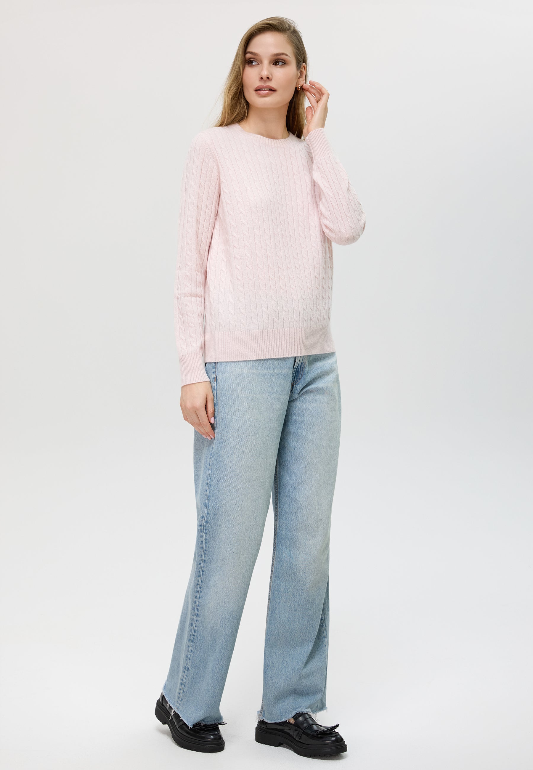 Cable-knit Crew Neck Cashmere Sweater