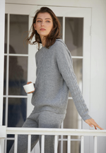 Load image into Gallery viewer, Single Cable Superfine Merino Pullover
