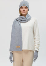 Load image into Gallery viewer, Flat-Ribbed Knit Merino Wool Hat
