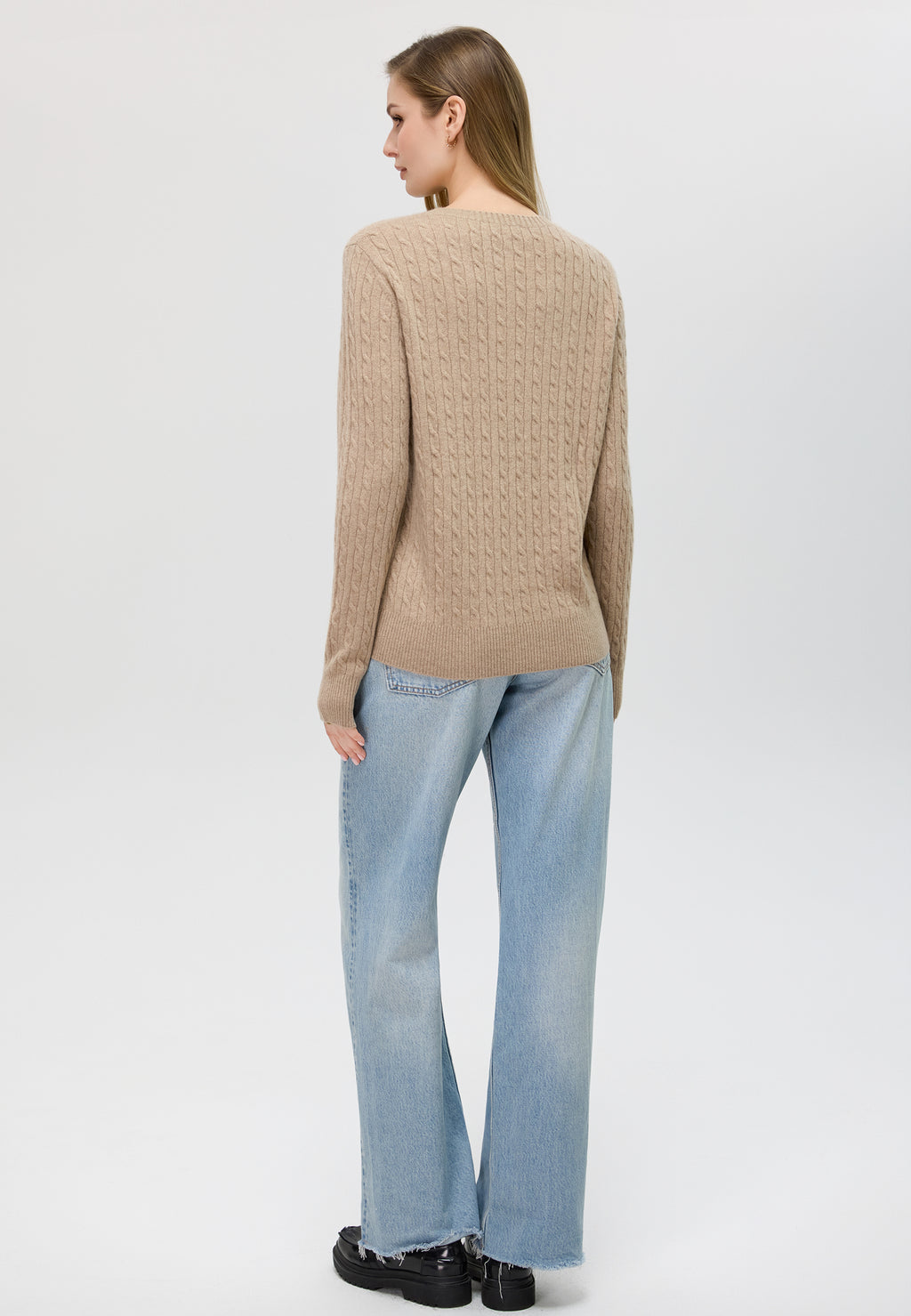 Cable-knit Crew Neck Cashmere Sweater