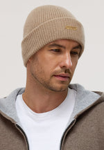 Load image into Gallery viewer, Ribbed Lambswool Beanie
