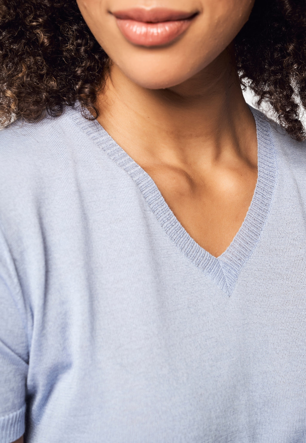 Silk Cashmere V-Neck T-Shirt model close up