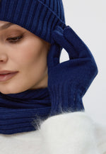 Load image into Gallery viewer, Flat-Ribbed Knit Merino Wool Gloves
