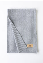 Load image into Gallery viewer, Flat-Ribbed Knit Merino Wool Scarf
