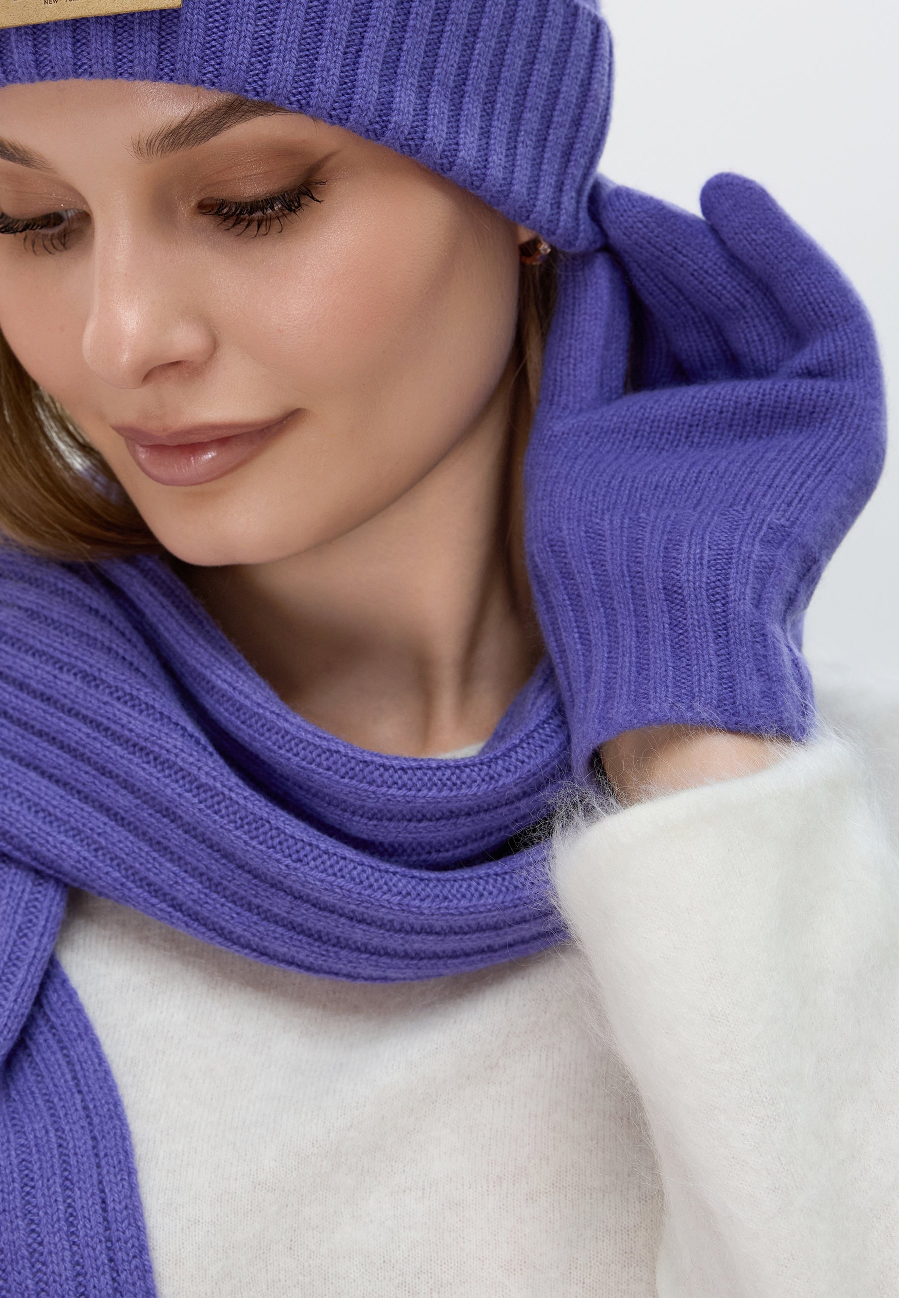 Flat-Ribbed Knit Merino Wool Gloves