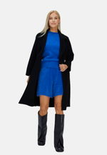 Lade das Bild in den Galerie-Viewer, Black Handmade Wool Coat
