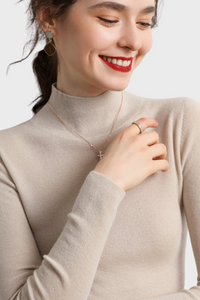 Fitted Mock-Neck Sweater (White Worsted Cashmere Staple)1136084424212722