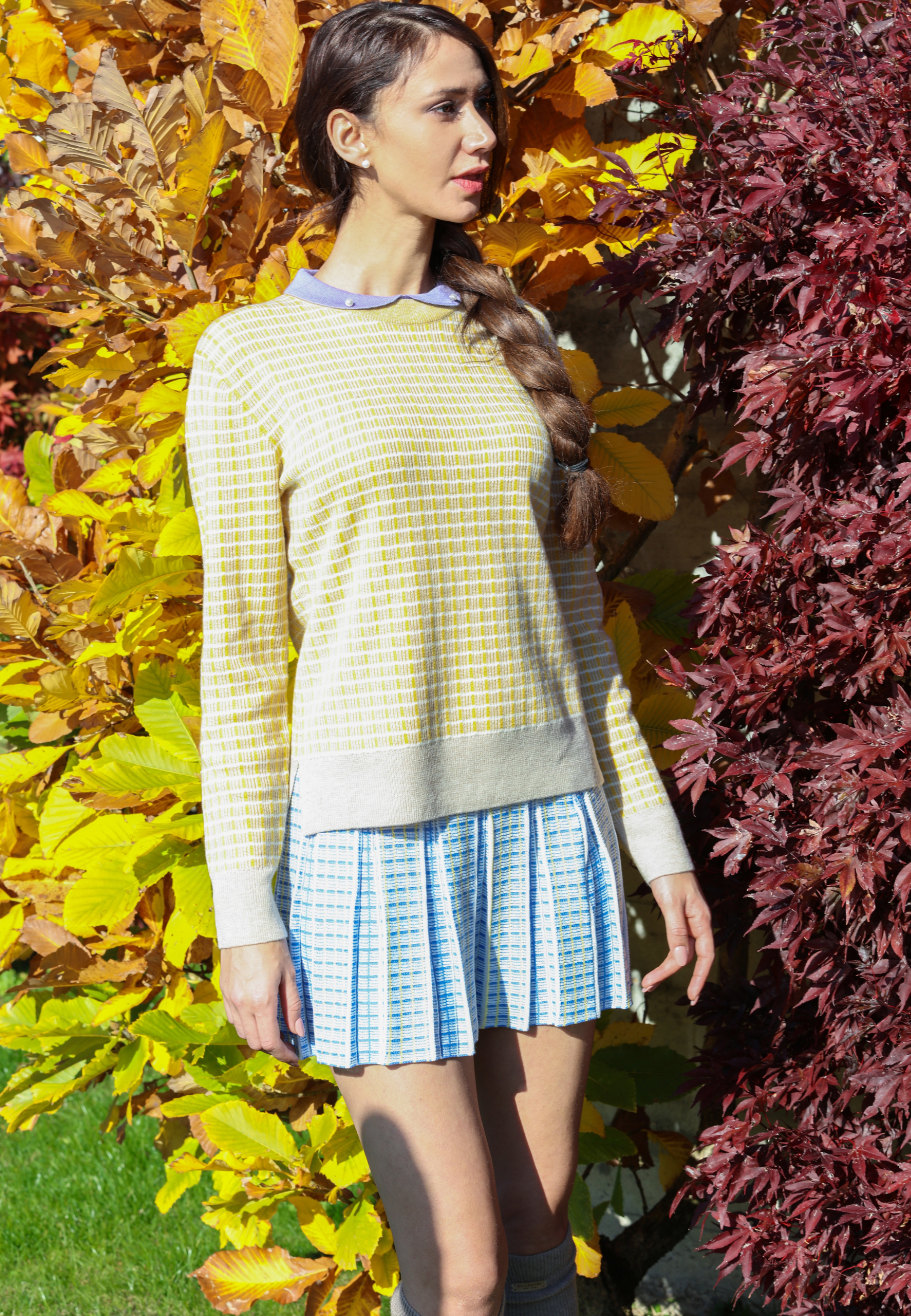Tweed Merino Pullover With Pearl Collar