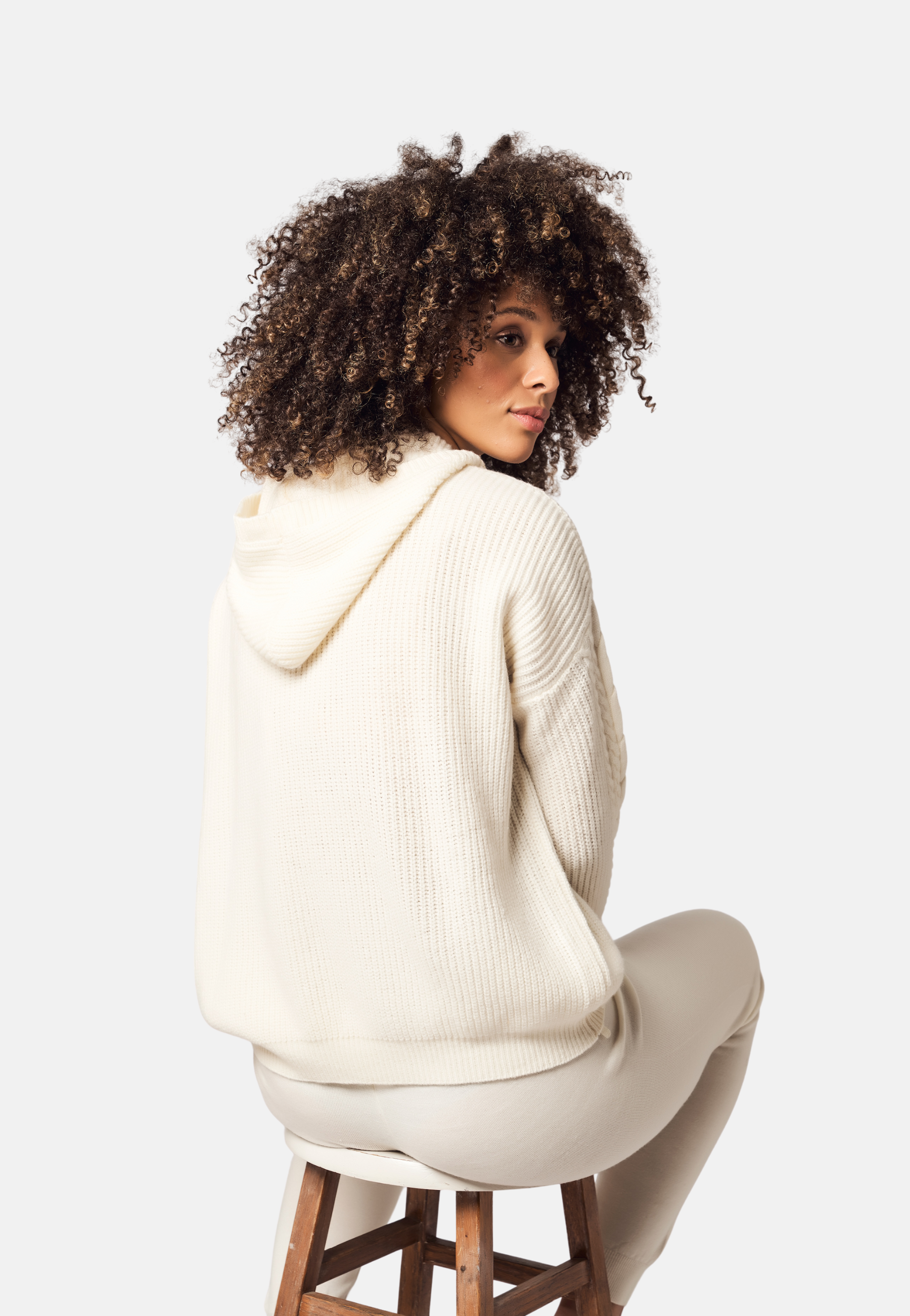 Single Cable Superfine Merino Pullover