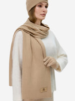 Load image into Gallery viewer, Merino Wool Gift Set (Scarf + Hat + Gloves)

