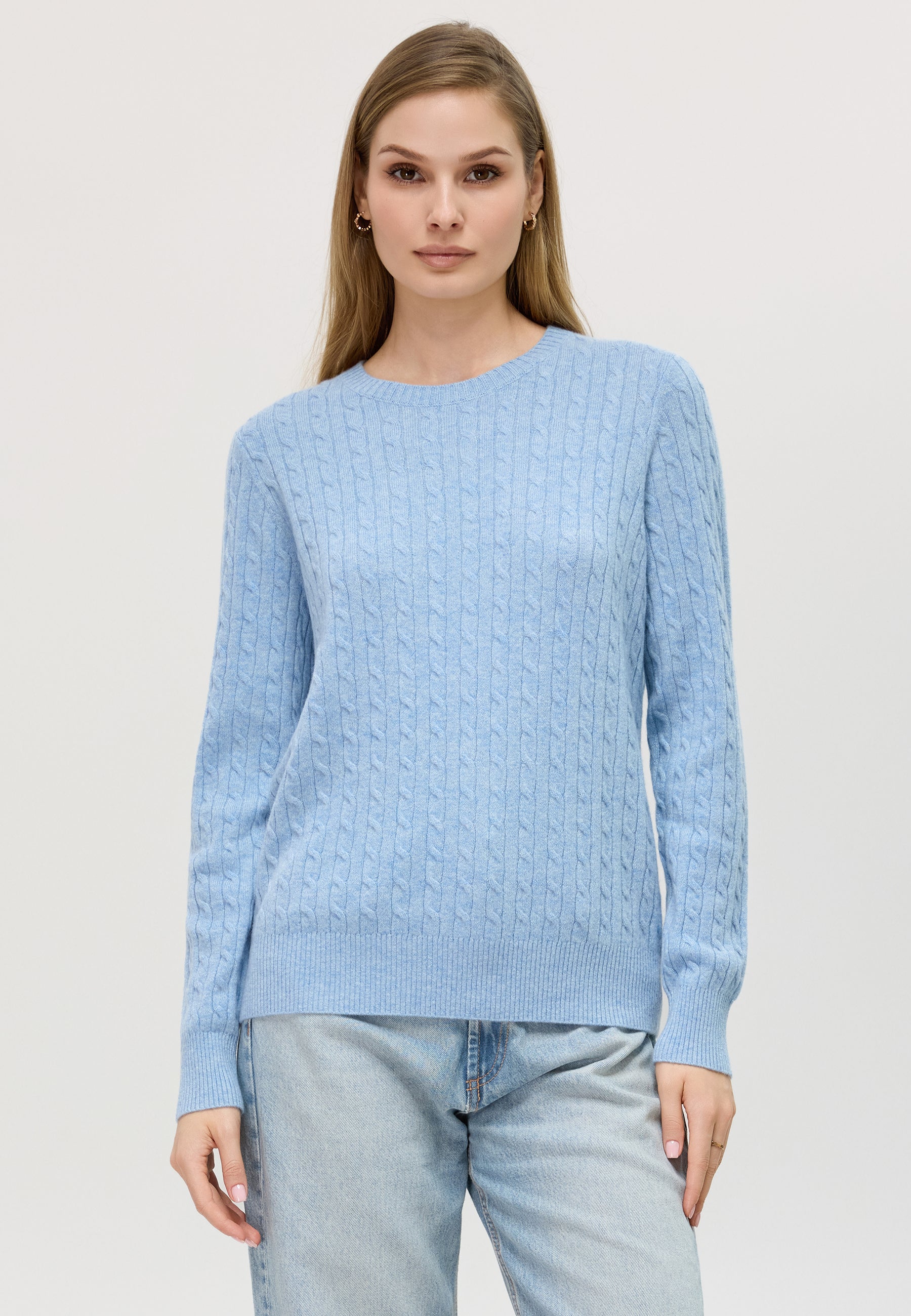 Cable-knit Crew Neck Cashmere Sweater
