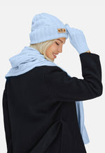 Load image into Gallery viewer, Cable-Knit Unisex Cashmere Scarves
