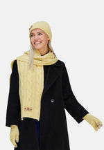 Load image into Gallery viewer, Cable-Knit Unisex Cashmere Scarves
