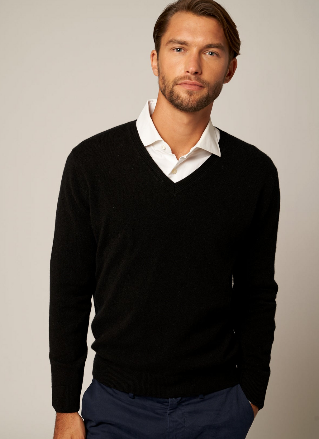 Solid V-Neck Merino Cashmere Sweater