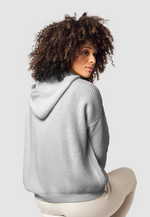 Load image into Gallery viewer, Single Cable Superfine Merino Pullover
