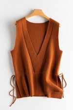 Charger l&#39;image dans la galerie, 100% Wool Sweater Vest - Bellemere New York 
