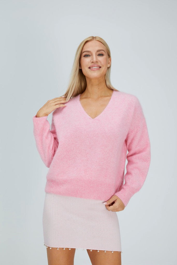 Cashmere | Brushed V-Neck Sweater | Women Brushed Long Sleeve Sweater | Bellemere New York