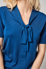 Load image into Gallery viewer, Tie Neck Worsted Cashmere Top
