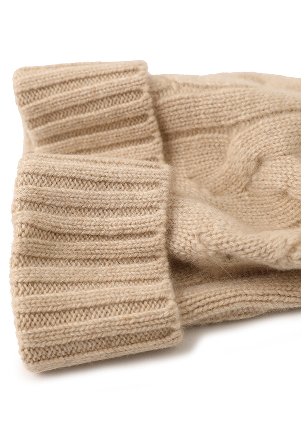 Soft Cable-Knit Cashmere Beanie