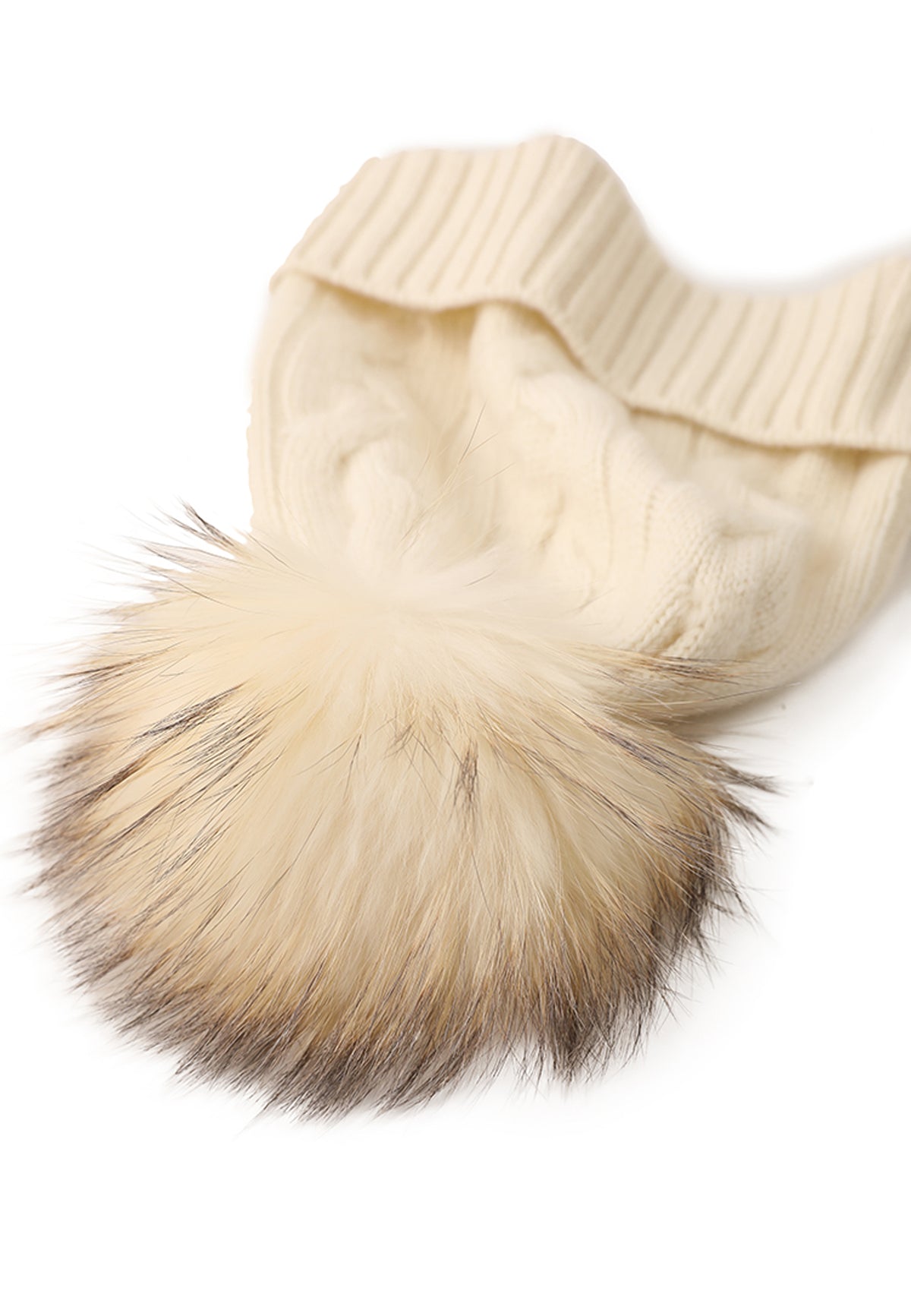 Soft Cable-Knit Cashmere Beanie