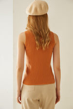 Load image into Gallery viewer, Mock-Neck Cashmere Vest
